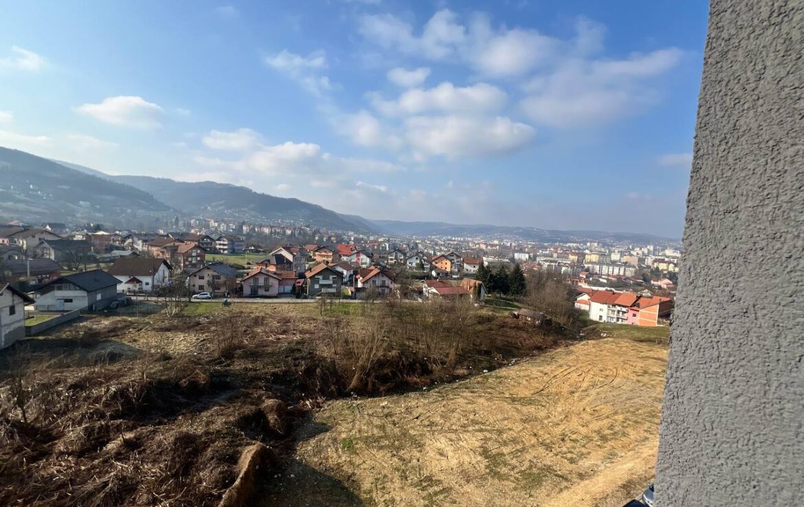 Moderan trosoban stan s pogledom na grad – Nova Starčevica, Banja Luka