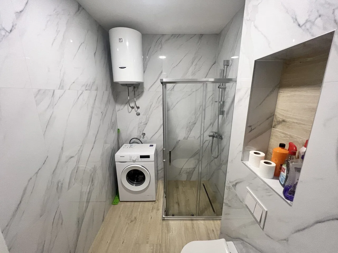 Dvosoban stan za izdavanje Mejdan novogradnja, garaza