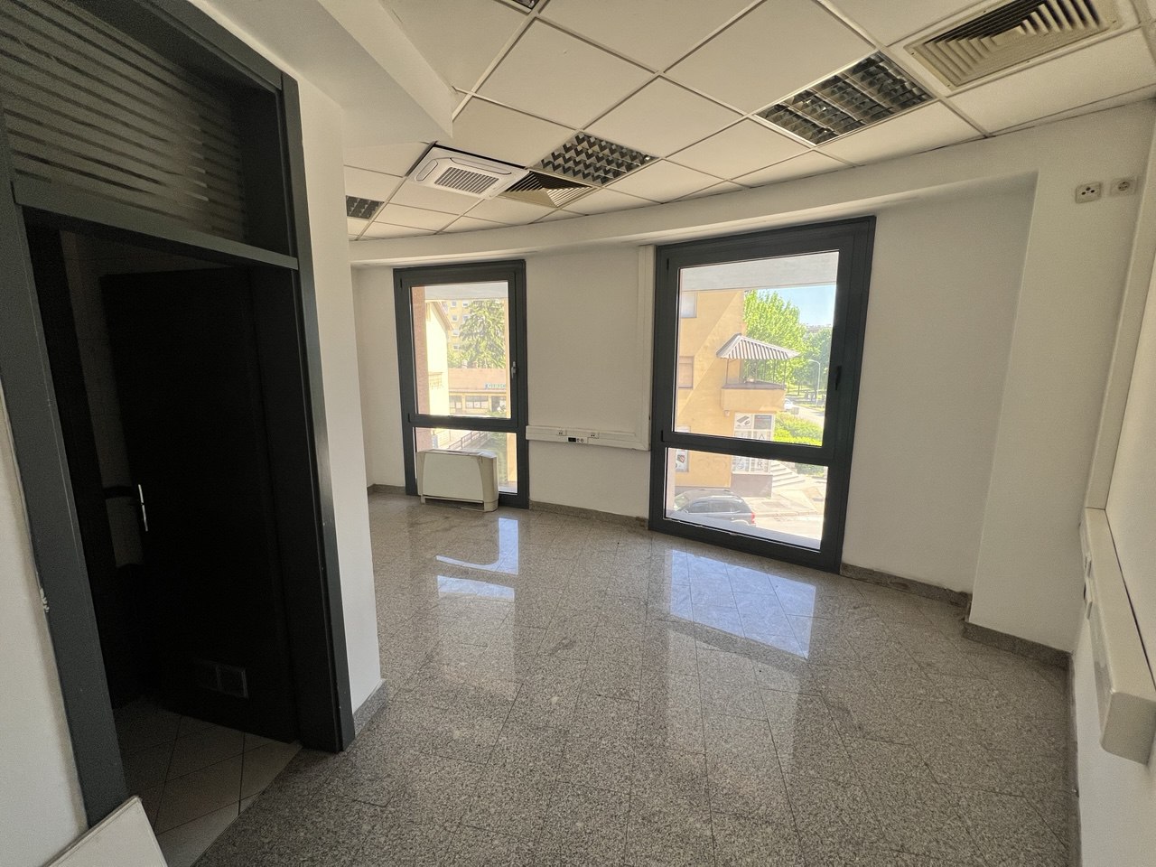 Izdaje se kancelarijski prostor Centar